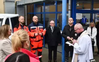 Otwarcie nowoczesnej Pracowni Endoskopii oraz przekazanie 9-osobowego busa do transportu pacjent&oacute;w dializowanych. 7