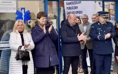 Otwarcie nowoczesnej Pracowni Endoskopii oraz przekazanie 9-osobowego busa do transportu pacjent&oacute;w dializowanych. 36